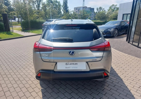 Lexus UX cena 124900 przebieg: 120349, rok produkcji 2019 z Szczecin małe 407